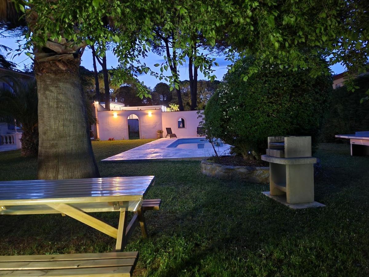 アンデューズ La Bastide Bleueヴィラ エクステリア 写真