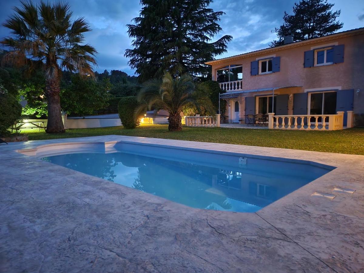 アンデューズ La Bastide Bleueヴィラ エクステリア 写真